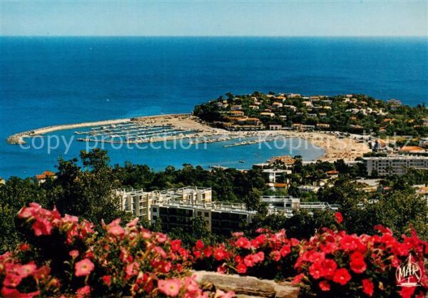 Cavalaire-sur-Mer 83 Var Vue sur le Port