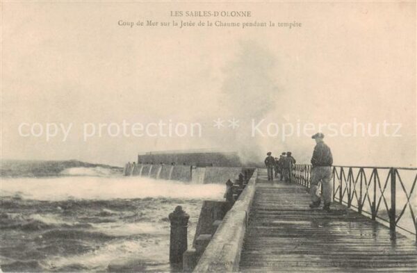 Les Sables-d Olonne 85 Coup de Mer sur la Jetée de la Chaume p