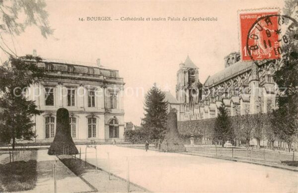 Bourges 18 Cathedrale et ancien Palais de l Archev