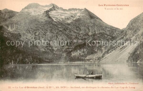 Lac d Orredon Auf fond un distingue le chemin du Lac