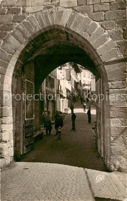 Saint-Jean-Pied-de-Port Porte de l Eglise