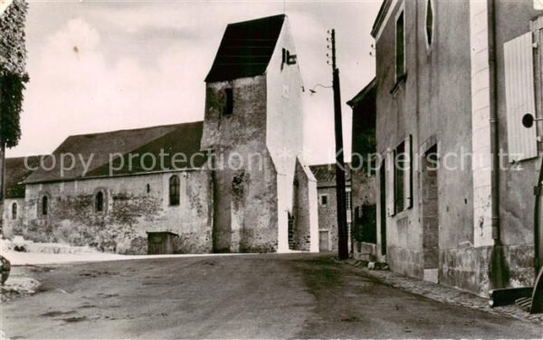 Thorigne-en-Charnie Eglise et la place