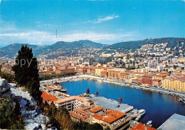 Nice  06 Nizza Le Port vue sur le Mont Alban