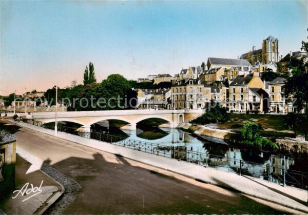 Le Mans Sarthe Le Nouveau pont Yssoir et les Quais