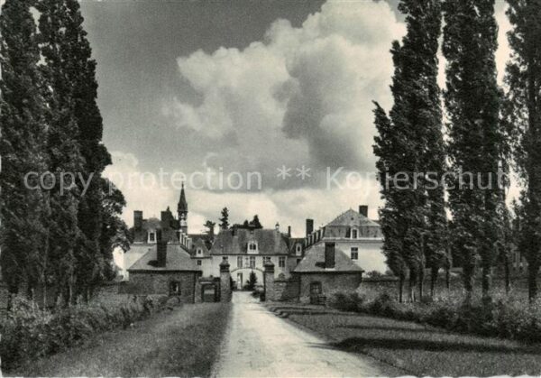 Teloche 72 Sarthe ND du Rancher Entree vue des Douves