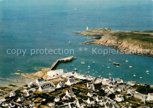 Le Conquet 29 Finistere Vue aerienne au premier plan l’hotel Sa