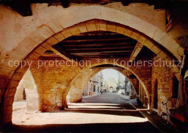 Monpazier 24 Dordogne La bastide de Monpazier fut fondee en 1