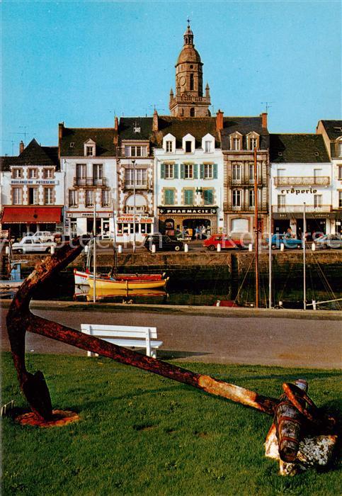 Le Croisic 44 Vieille ancre sur le port
