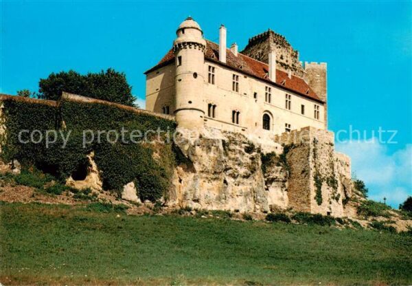 Excideuil 24 Dordogne Forteresse medievale s’eleve une demeur