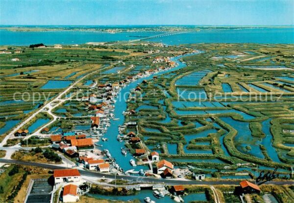Ile d Oleron 17 Charente-Maritime Le port ostreicole d’Ors et ses claires