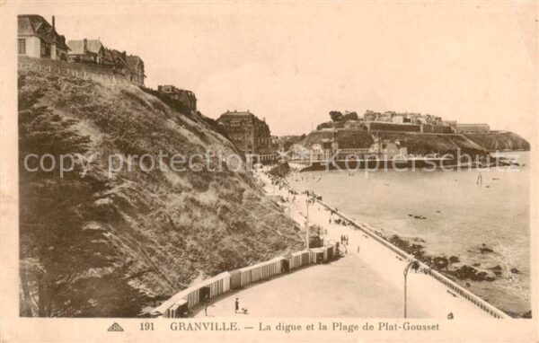 Granville 50 Manche La digue et la Plage de Plat Gousset