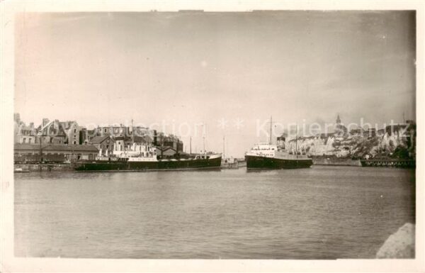 Dieppe 76 Dans le port le paquebot Landres