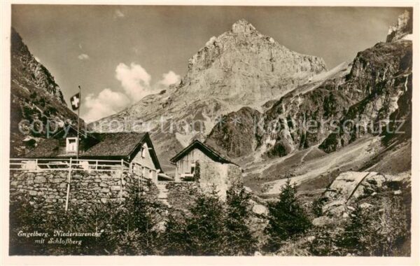 Engelberg  OW Niedersurenen mit Schlossberg
