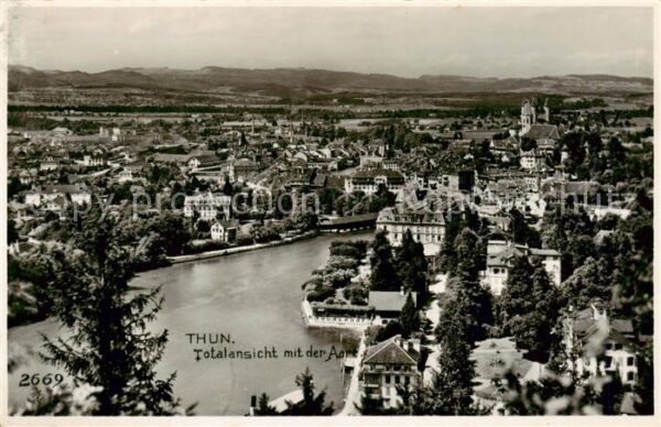 Thun BE Panorama mit der Aare