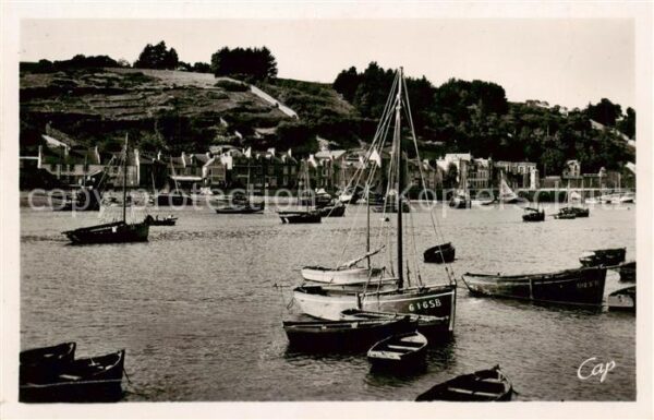 Saint-Brieuc 22 Cotes-d Armor Bateaux dans le Port du Legue