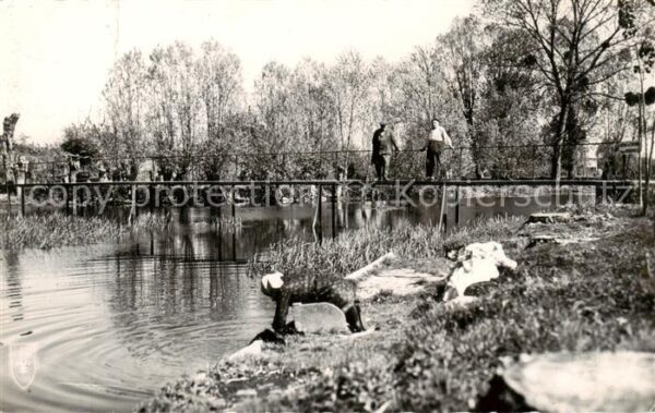 Bonneval 28 d Eure-et-Loir Vouvray Passerelle sur le Loir