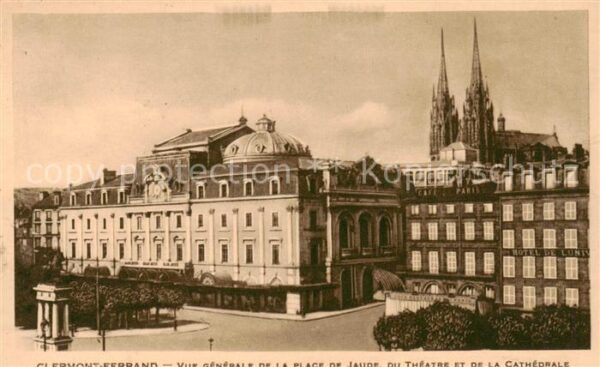 Clermont  63-Ferrand Vue generale de la Place de Jaude du Th