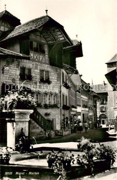 Morat Murten FR Dorfpartie mit Brunnen
