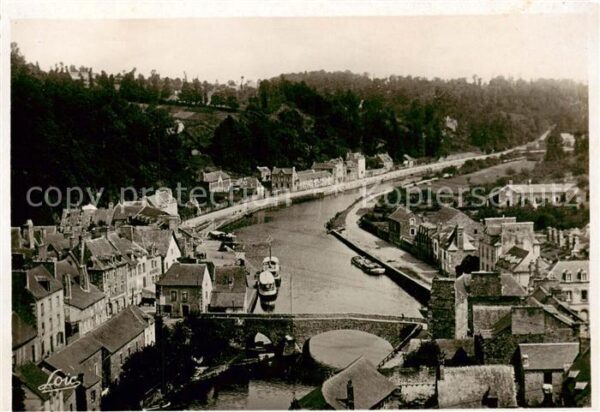 Dinan 22 Cotes-d Armor Le Vieux Pont et les Quais