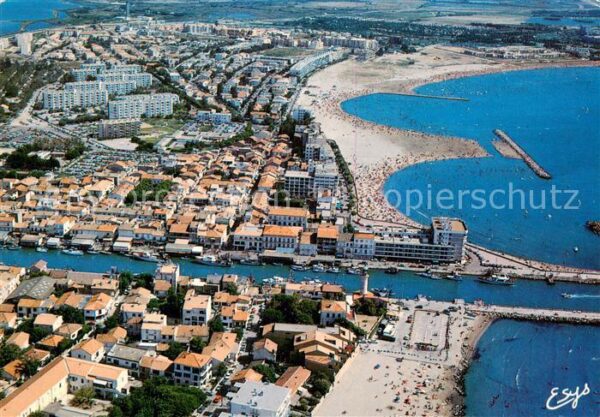 Le Grau-du-Roi 30 Gard La plage de la Rive Droite et le Boucan