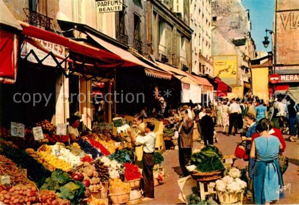 Paris 75 La rue Mouffetard