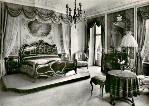 Schloss Eugensberg Salenstein TG am Untersee Schlafzimmer