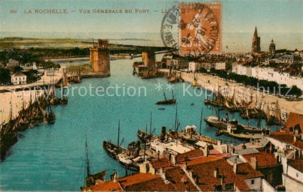 La Rochelle 17 Vue generale du Port