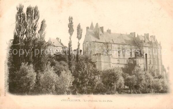 Chateaudun 28 Eure-et-Loir Le Chateau vu des Pres