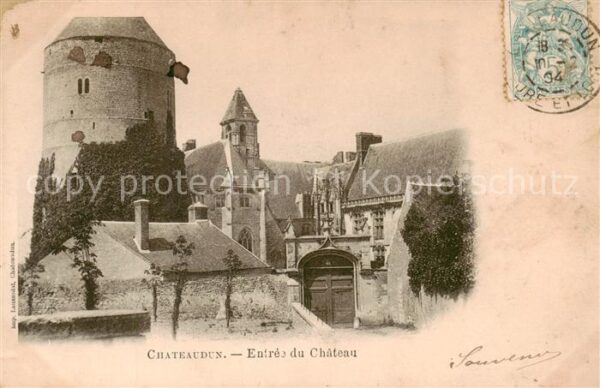 Chateaudun 28 Eure-et-Loir Entree du Chateau