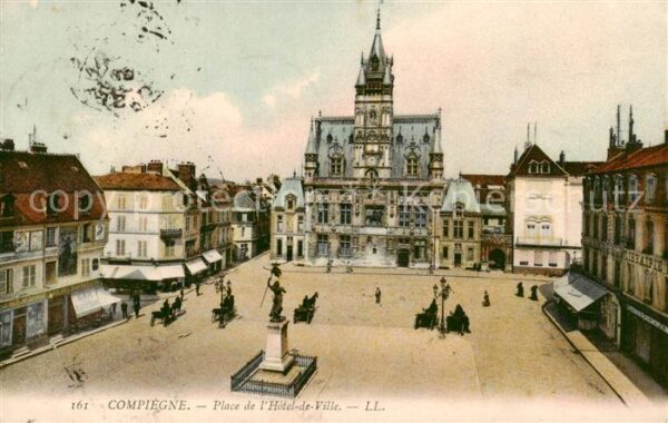 Compiegne 60 Place de l’Hotel de Ville