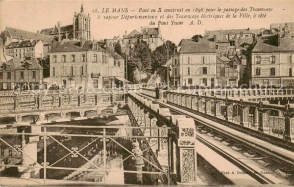 Le Mans Sarthe Pont en X pour le passage des Tramway a