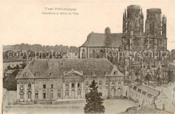 Toul 54 Cathedrale et Hotel de Ville