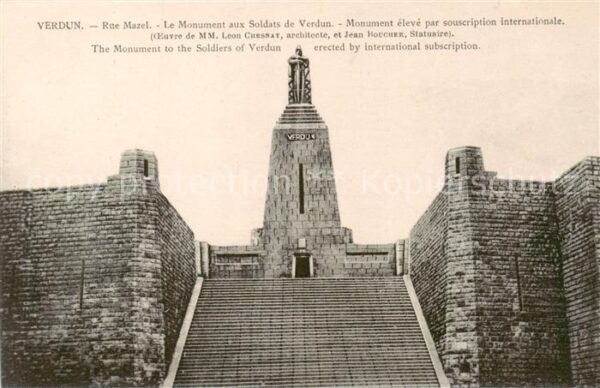 Verdun  55 Meuse Rue Mazel Monument aux Soldats de Verdu