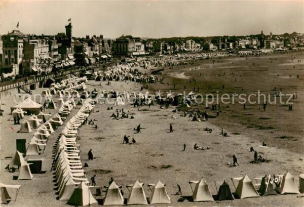 Les Sables-d Olonne 85 Vue generale de la plage