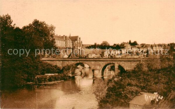 Thouars  79 Deux-Sevres sur le Thouet