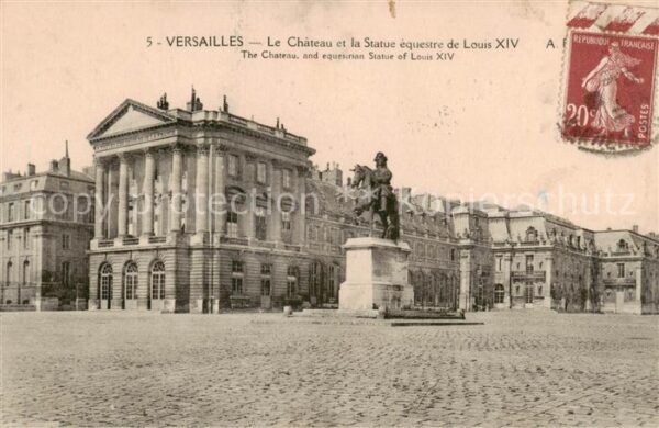 Versailles 78 Le Chateau et la Statue equestre de Lou