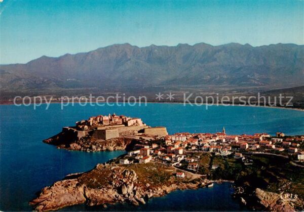 Calvi 2B Haute-Corse Son golfe magnifique et sa plage