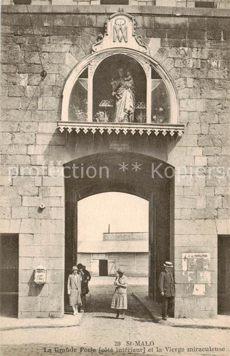 Saint-Malo 35 Grande Porte et la Vierge miraculeuse