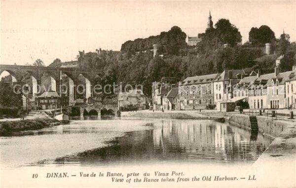 Dinan 22 Cotes-d Armor Vue de la Rance prise du Vieux Port