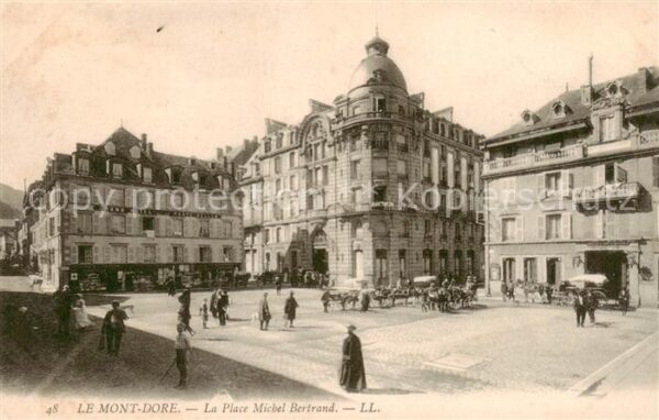 Le Mont-Dore 63 La Place Michel Bertrand