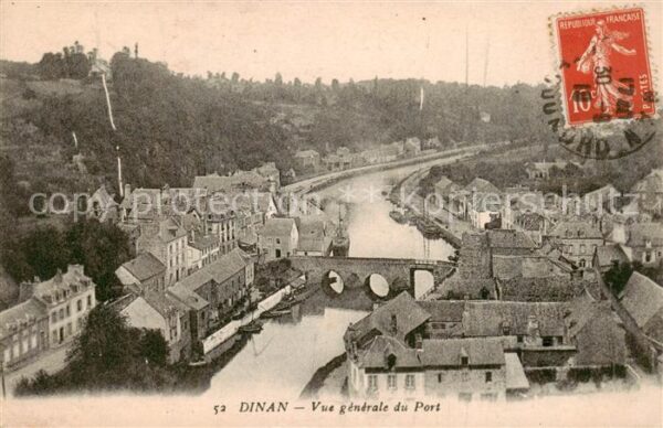 Dinan 22 Cotes-d Armor Vue generale du Port