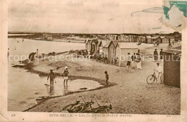 Riva-Bella  Ouistreham 14 Normandie Les Cabines a maree haute