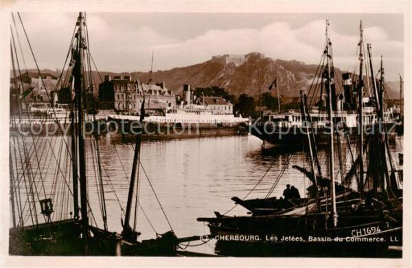 Cherbourg 50 Les Jetees Bassin du Commerce