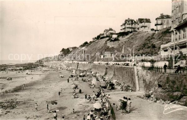 Granville 50 Manche La Plage vue du Moulin