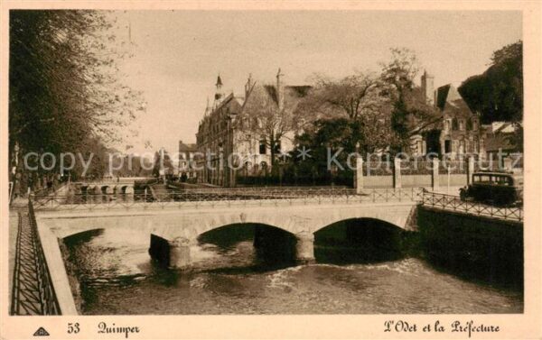 Quimper 29 Finistere Odet et la Prefecture
