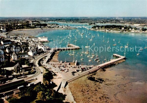 La Trinite-sur-Mer 56 Morbihan Vue d ensemble du port et la rivière vu