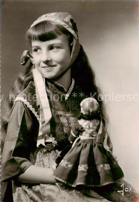 Plougastel-Daoulas Jeunes de Bretagne Fillette en costume