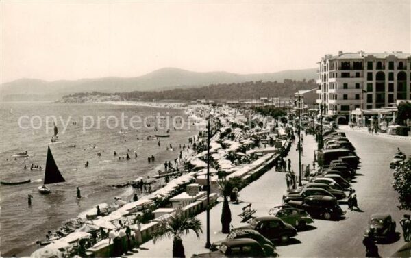 Le Lavandou La plage et le bord de mer