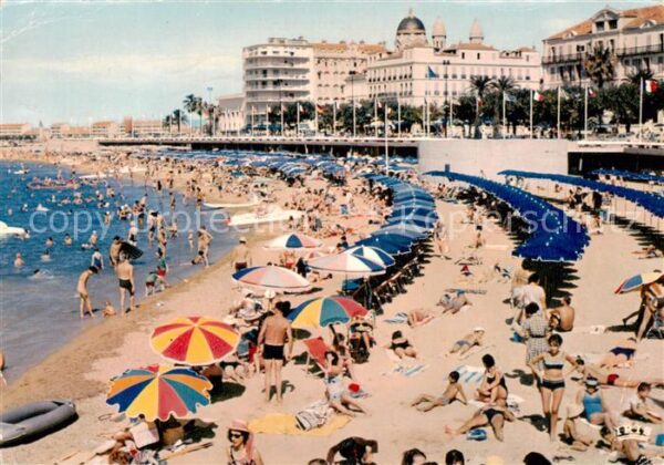 Saint-Raphael  83 Var La Plage