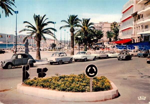 Saint-Raphael  83 Var La Promenade du Bord de mer